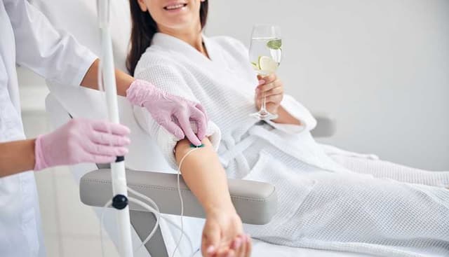 Iv antibiotic therapy at home in Chennai Image of Iv antibiotic therapy at home in Chennai